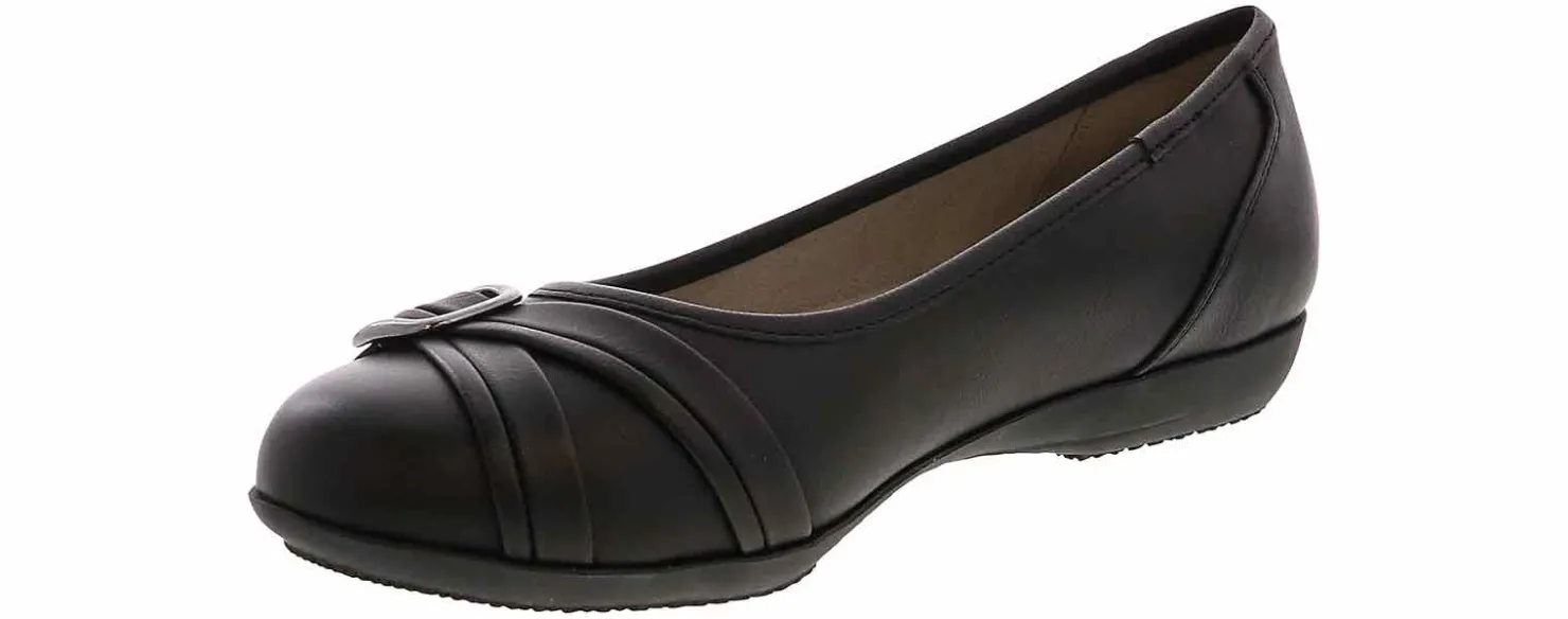 Flat|Comfort Shoes|CLIFFS BY WHITE MOUNTAIN Calming Women’s Wide-Width Casual Shoe Black
